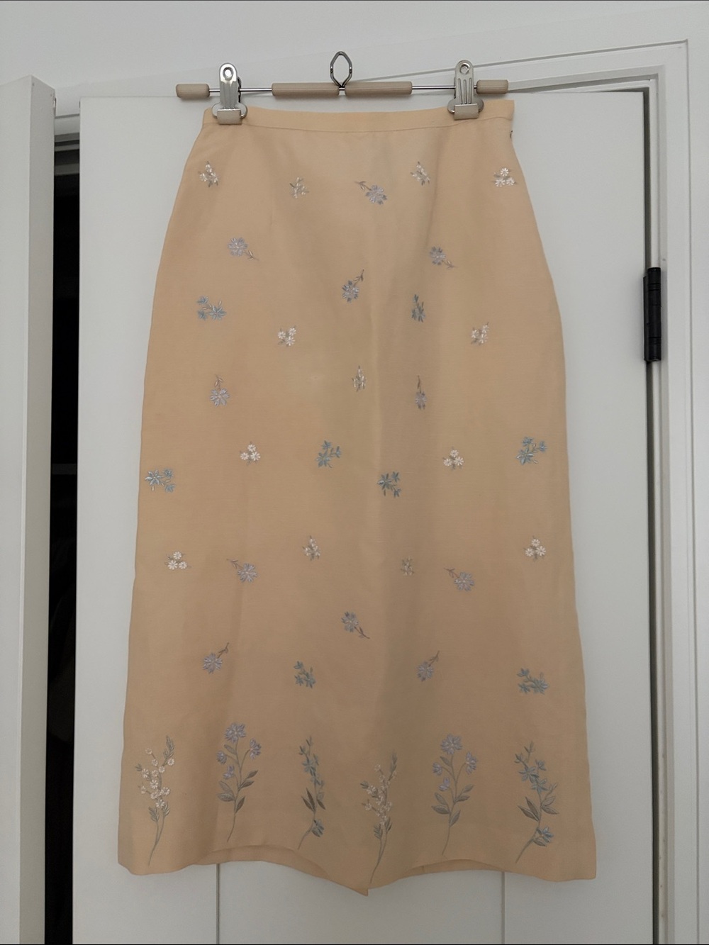 Vintage Silk/Linen Butter Yellow Floral Embroidered Midi Skirt